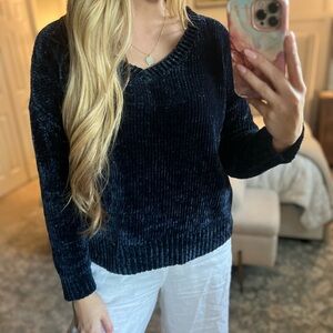 GAP Dark Blue V-Neck Women's Sweater